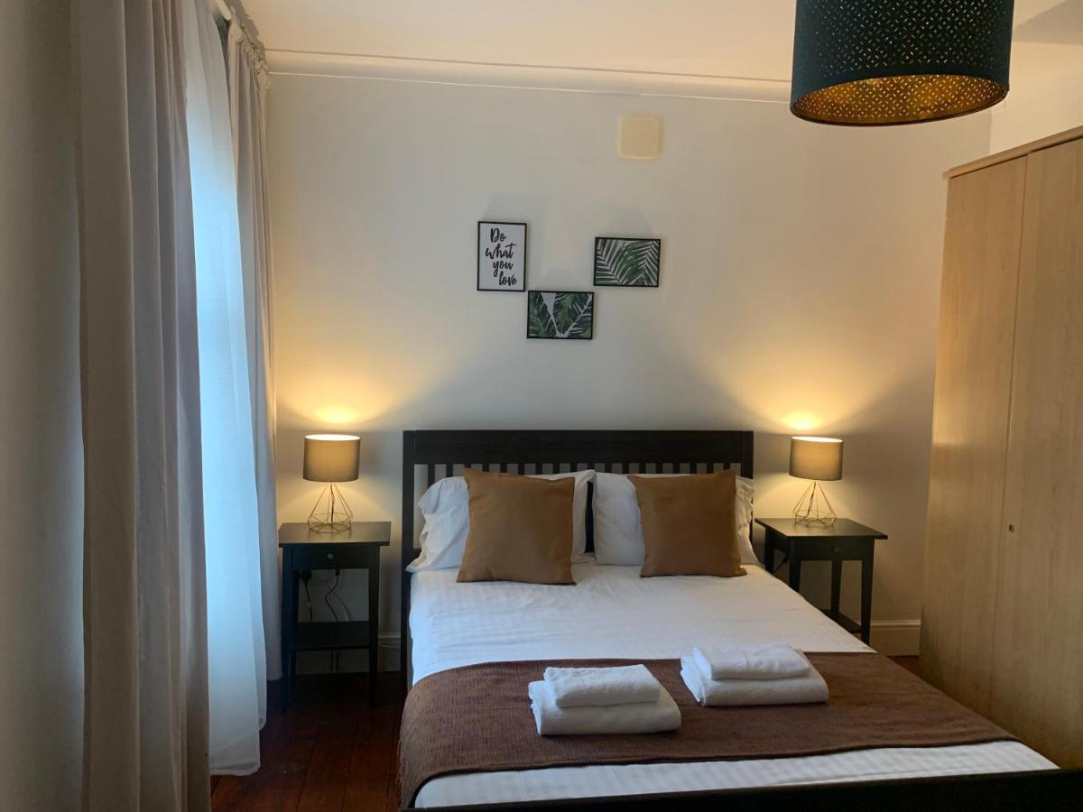 Unique 2 Bedroom Apartment In London/ Excel / Olympic City Close To Central Line Tube Station With Gated Parking Space Eksteriør billede